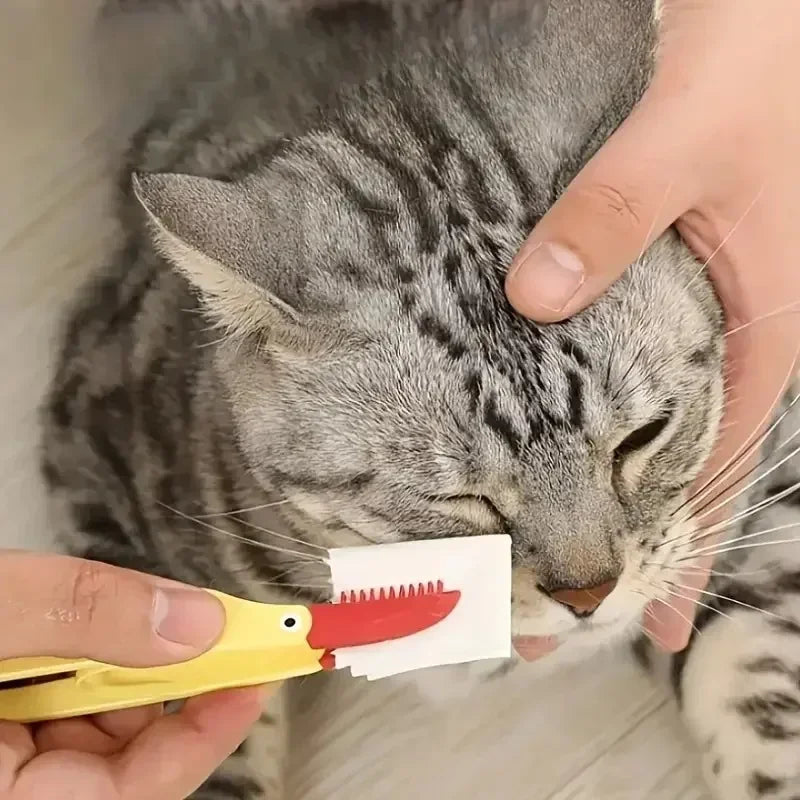 1PC Soft Silicon Cat Dog Pet Tear Brush Eye Cleaning Comb Eye Poop Clip Soft Brush Pet Supplies Cat Dog Knotting Brush