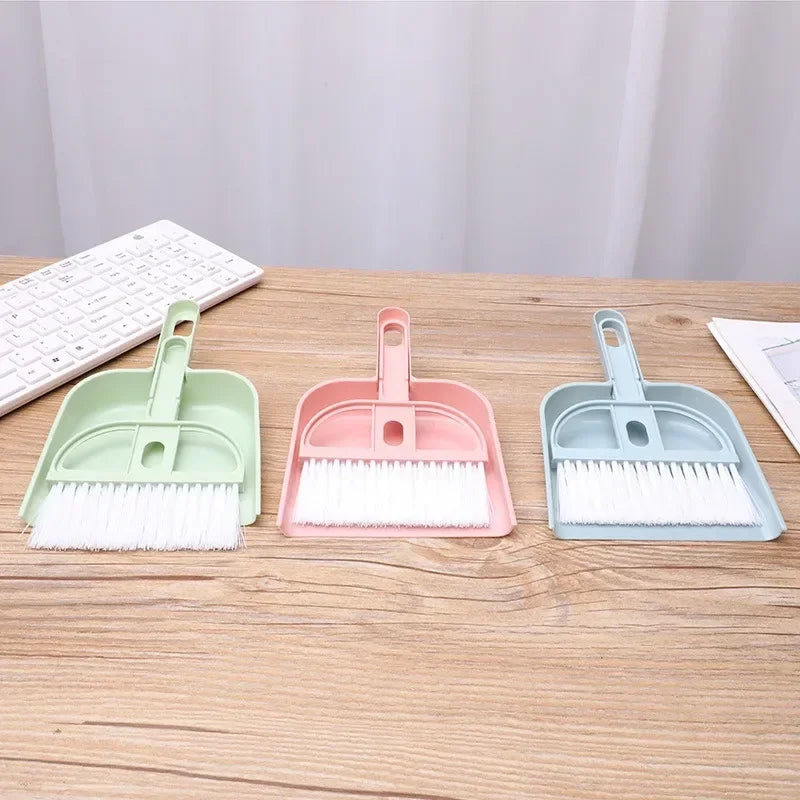 1SET Mini Desktop Sweep Cleaning Brush Keyboard Brush Cat Hamster Dustpan Small Broom Set Pet Professional Cleaning Tools